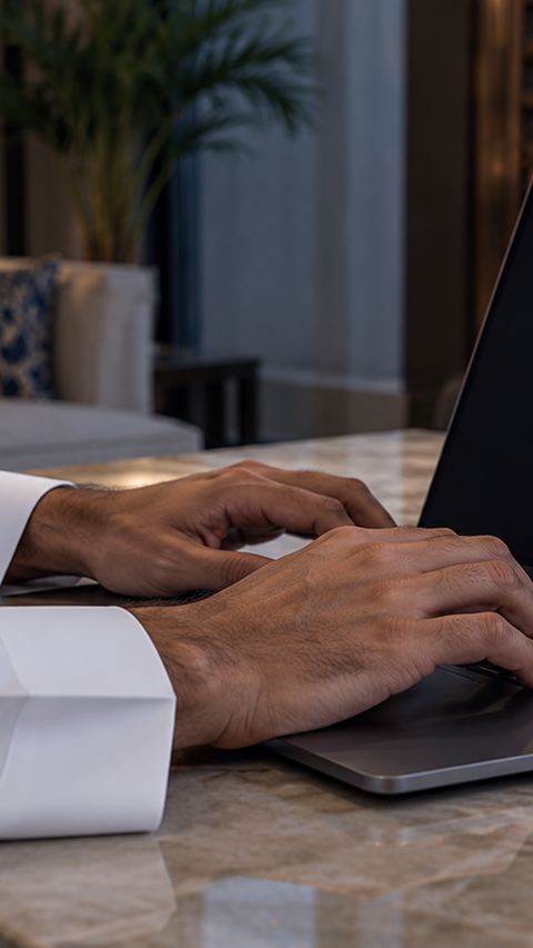 مكتب منزلي، رجل، أيدي، عائلة