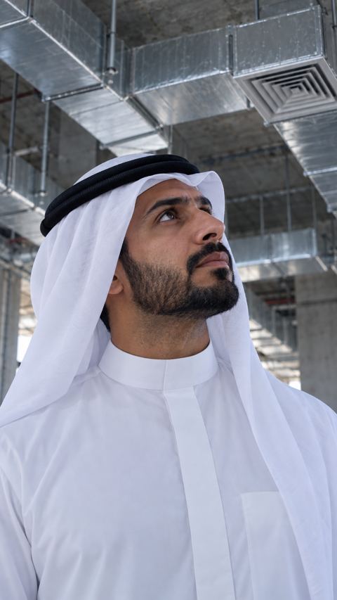 سعودي، مبنى، صاحب